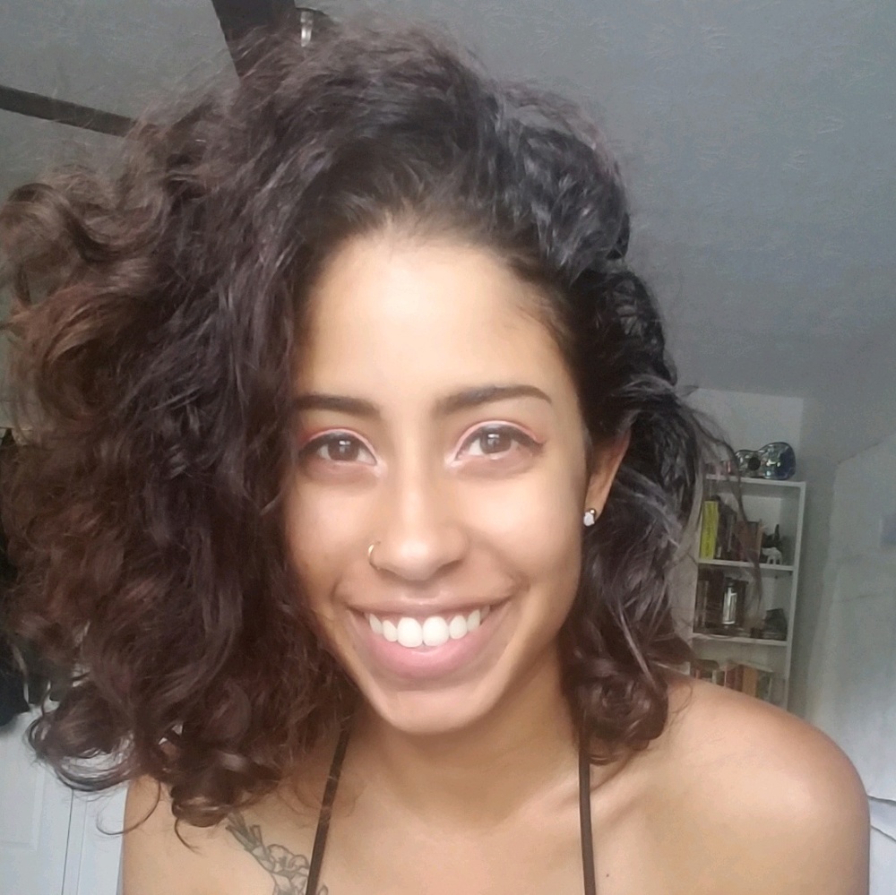 Meet your Posher, Vanessa